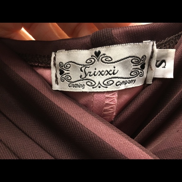 NWT ASYMMETRICAL HEM BODYCON MIDI DRESS - Picture 3 of 6